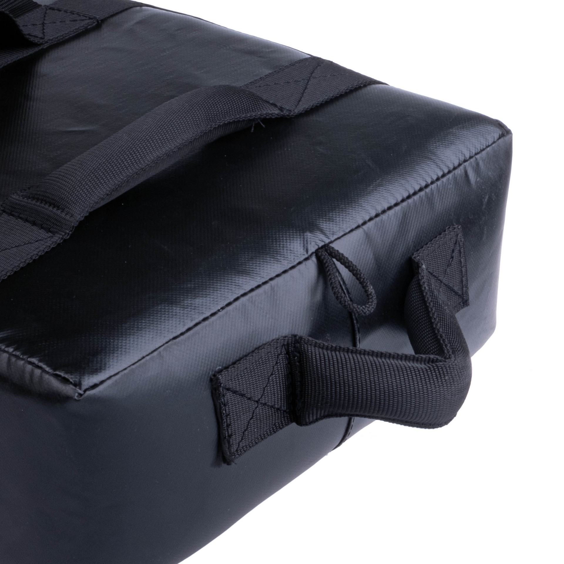 Bouclier de frappe multi-grip courbé